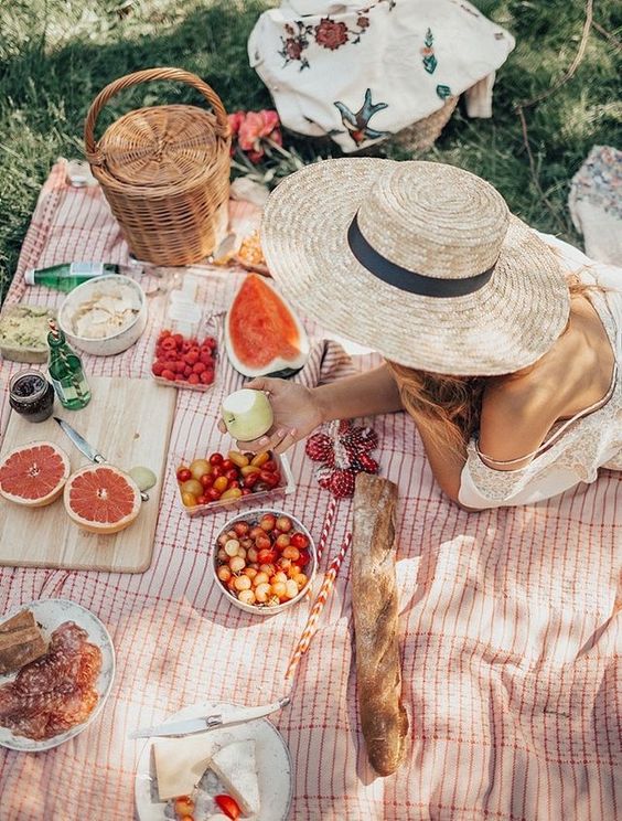 Bargain picnic must-haves